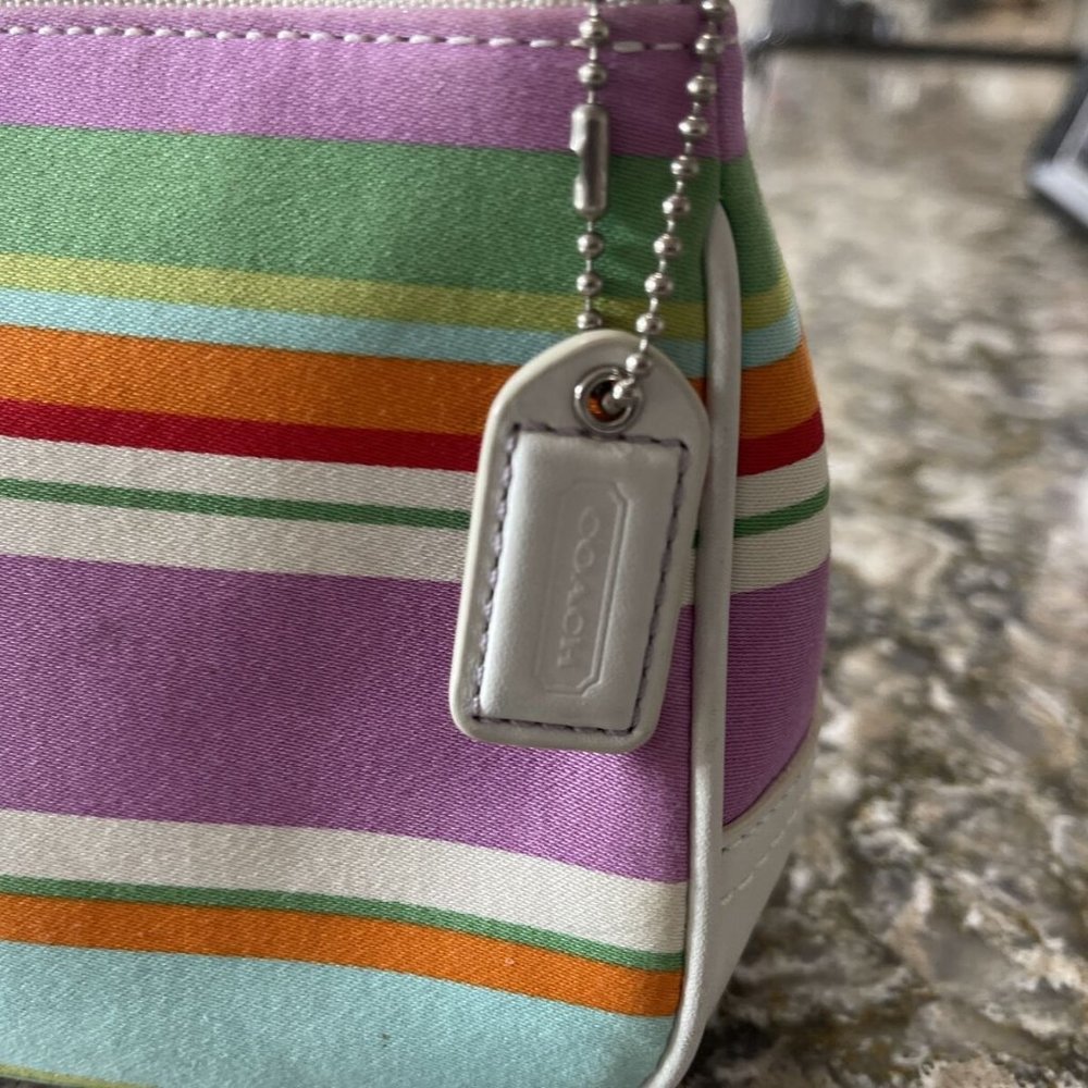 Coach Rainbow Striped Purse in Fabric and Leather - Picture 3 of 6